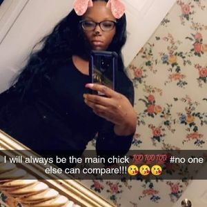 Meet your Posher, Ebony